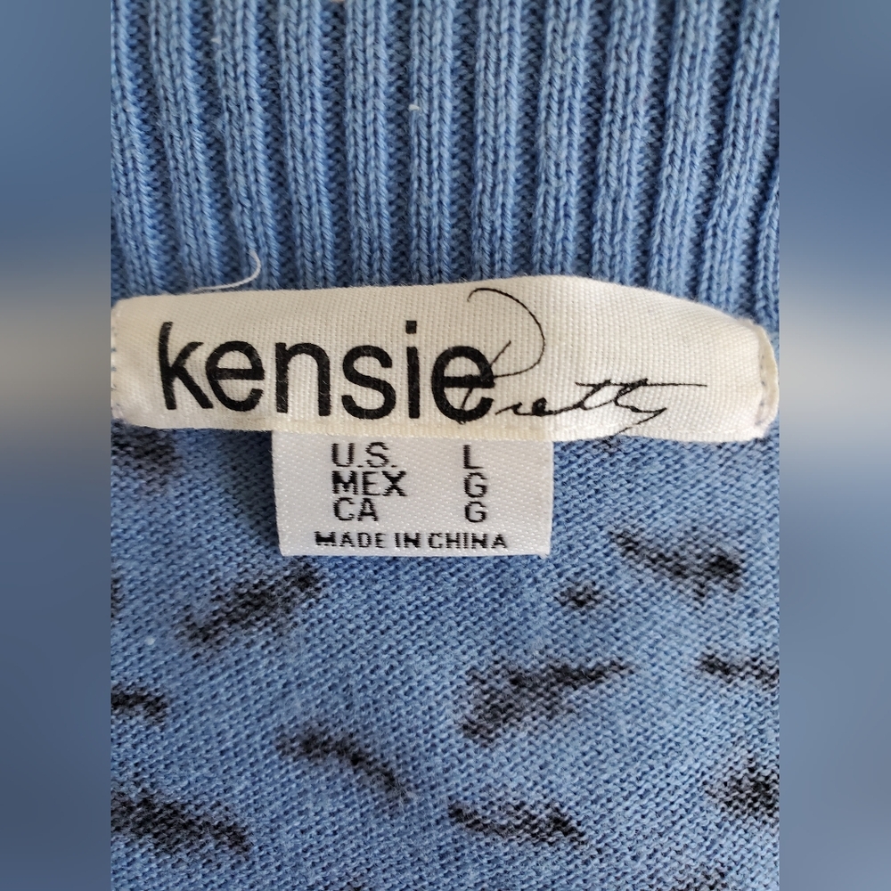 Sweater - Picture 7 of 8